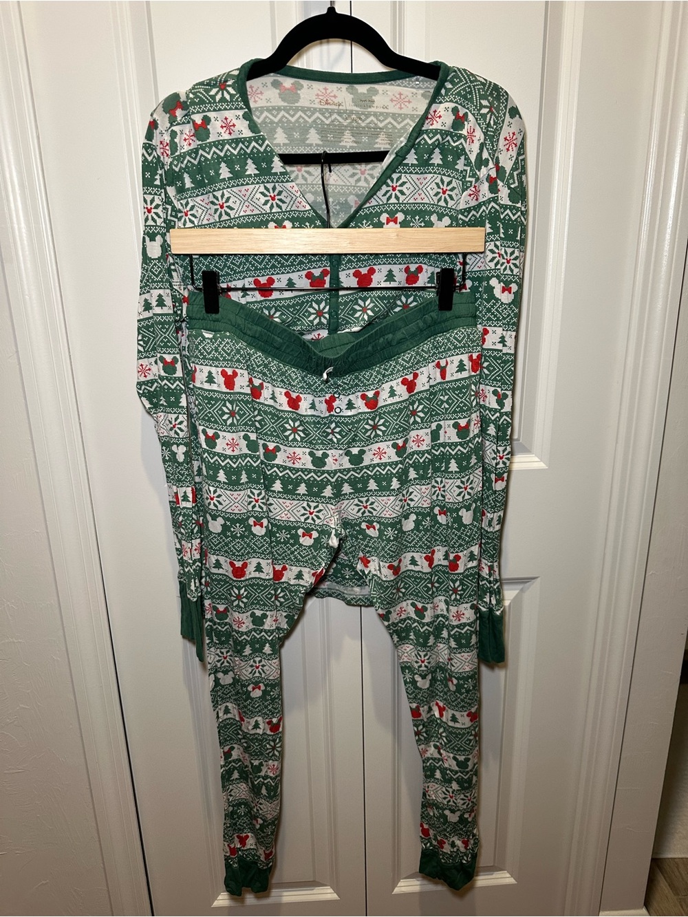 Little Sleepies Women’s Disney Christmas Fair Isle Bamboo Pajama Set